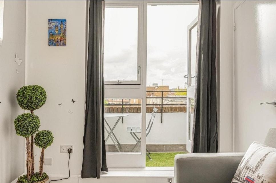 Amazing Marina-Overlooking 1Bed Londres Exterior foto