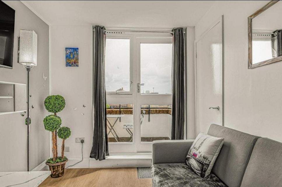 Amazing Marina-Overlooking 1Bed Londres Exterior foto