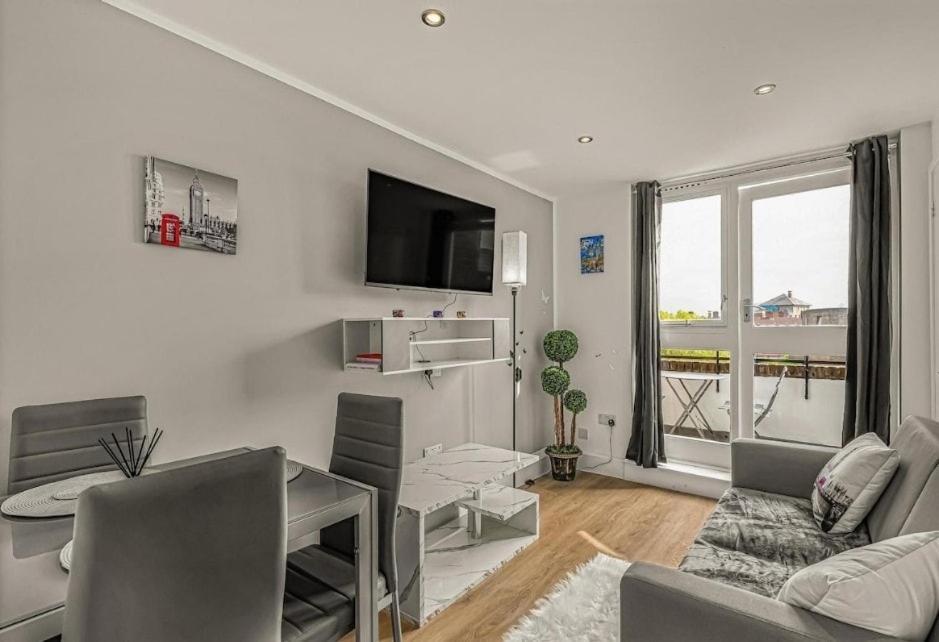 Amazing Marina-Overlooking 1Bed Londres Exterior foto