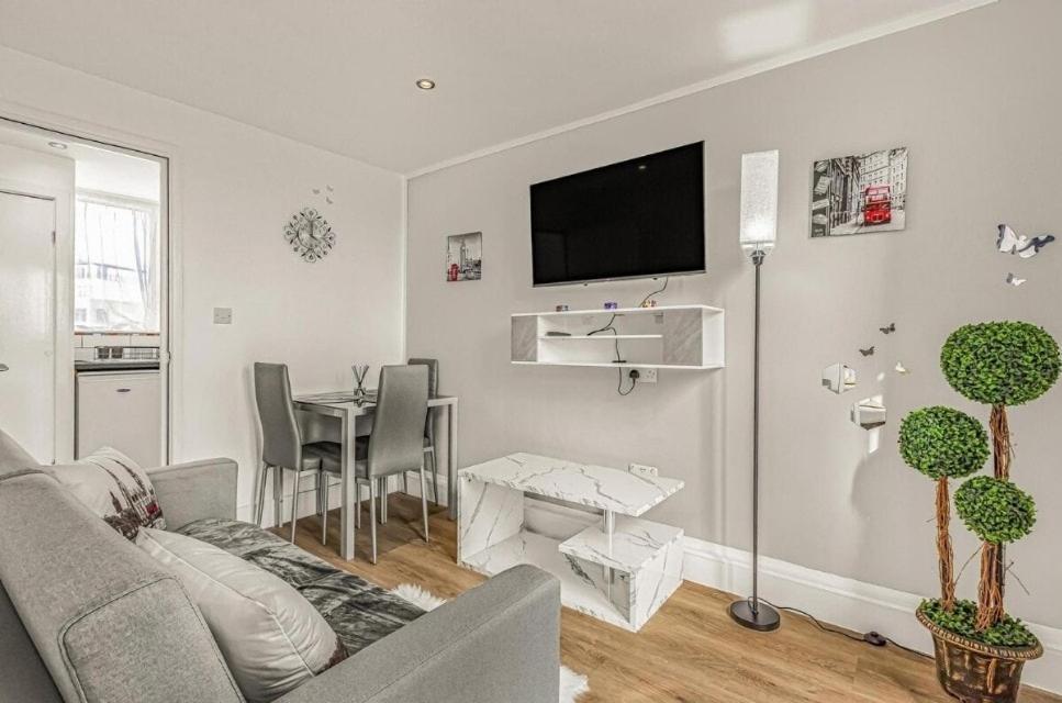 Amazing Marina-Overlooking 1Bed Londres Exterior foto